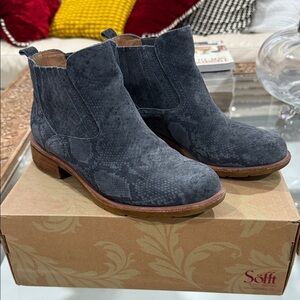 Sofft Bellis III Ankle Booties